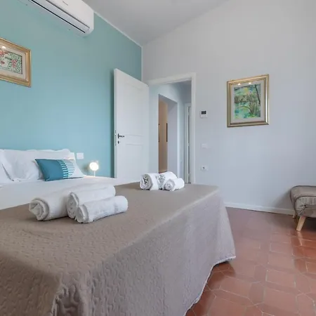 Degli Archi By Mmega *