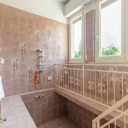 Degli Archi By Mmega *